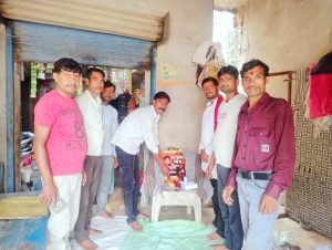 फूलन देवी की जयंती पर पिपरा में कार्यक्रम, SYF के जिला उपाध्यक्ष प्रशांत यादव पिपरा के नेतृत्व में जुटे लोग